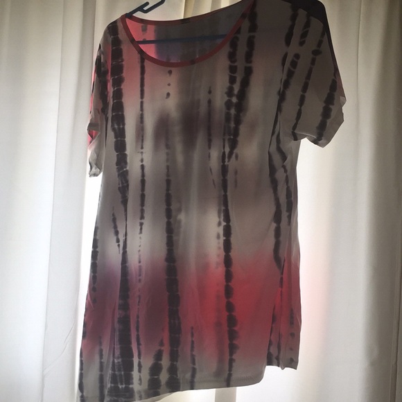 7/$25 Tie dye printed t shirt - Picture 2 of 2